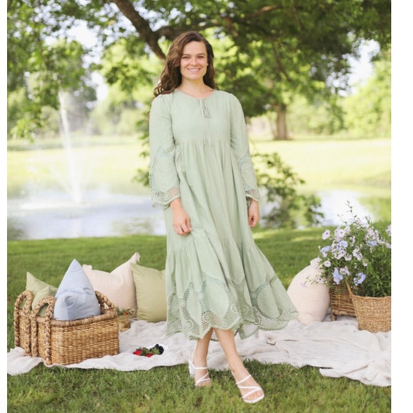 Dresses & Skirts - Sage green dress✨